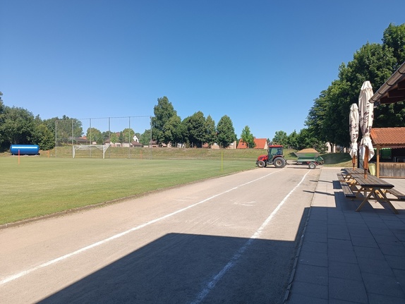Údržba hřiště Trávníky Hirsch, 1.7.2025 10