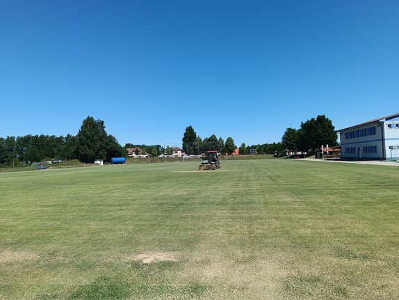 Údržba hřiště Trávníky Hirsch, 1.7.2025 15